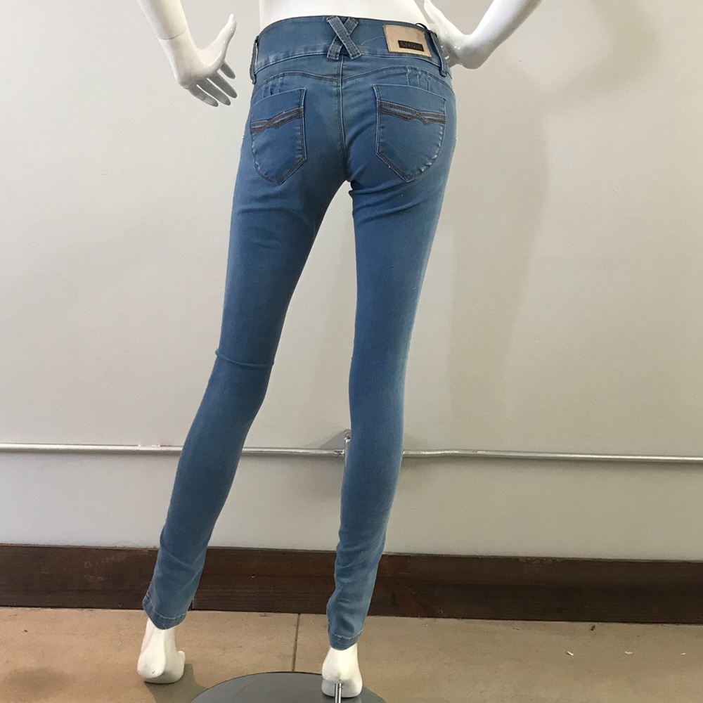 Jeans - Picture 4 of 7